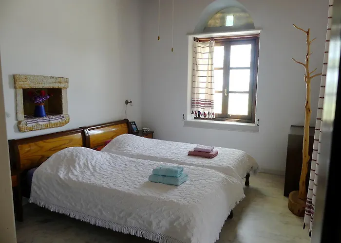 Traditional Stone-built Azalas Lejlighed