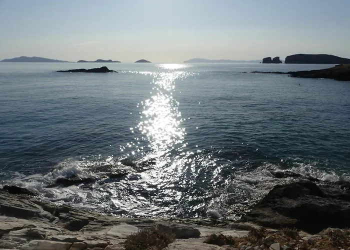 Traditional Stone-built Azalas Moutsoúna