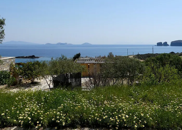 Traditional Stone-built Azalas Апартаменты Moutsouna